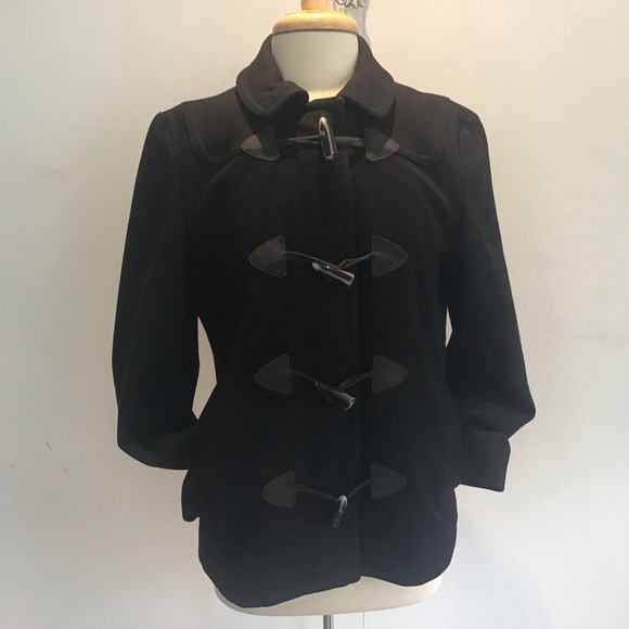 GAP Black Duffle Pea Coat Fully Lined  Horn Toggles over a full zipper Sz Medium - Picture 2 of 13